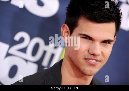 Taylor Lautner partecipa ai MTV Movie Awards 2011 al Gibson Theatre di Los Angeles, California, USA il 5 giugno 2011. Foto di Lionel Hahn/ABACAPRESS.COM Foto Stock