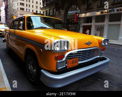 Checker Taxi era una società tassicab dominante con sede a Chicago, Illinois. Checker Motors era un'azienda automobilistica americana. Tassicab di New York. Foto Stock