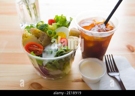 Insalata di patate all'uovo Foto Stock