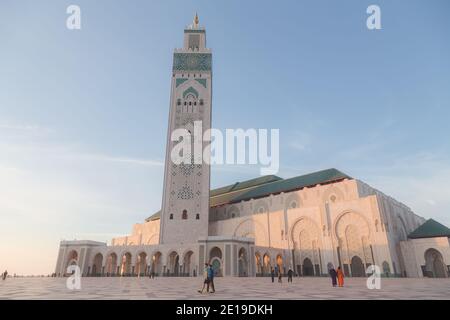 La grande e iconica moschea di Hassan II in una bella serata a Casablanca, Marocco. Foto Stock