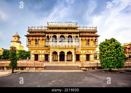 Mubarak Mahal o il Palazzo Auspicious, parte del complesso del Palazzo della Città di Jaipur, stato del Rajasthan, India. Foto scattata il 14 ago 2018. Foto Stock
