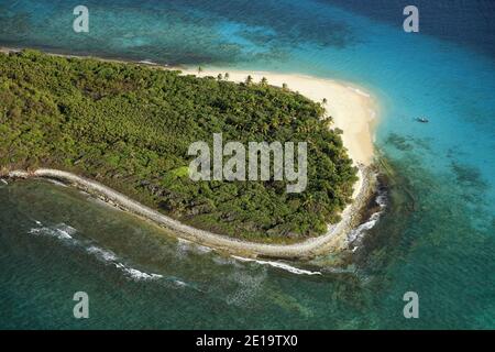 Isole Vergini britanniche: Sandy Cay, piccola isola tra Tortola e Jost Van Dyke. Riproduzione su riviste nautiche, guide nautiche o rete nautica Foto Stock