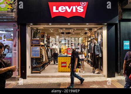 Marchio americano di abbigliamento Levi´s negozio visto a Hong Kong. Foto Stock