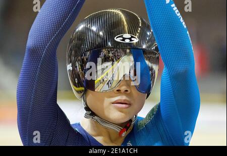 Lee Wai Sze di Hong Kong durante i Campionati mondiali di ciclismo su pista UCI 2018 ad Apeldoorn (Paesi Bassi). Foto Stock