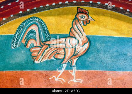 Affresco di cockerel nella chiesa romanica di Sant Joan de Boi, Boi, provincia di Lleida, Catalogna, Spagna. Le chiese romaniche catalane della Vall de Boí, Foto Stock