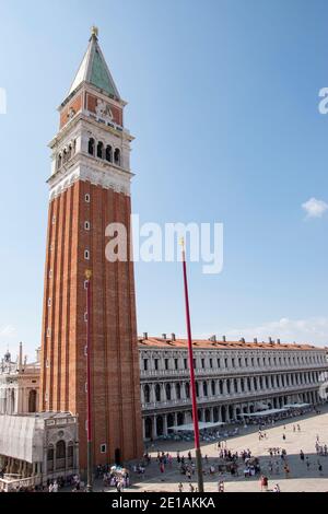 Le Procuratie nuove, elevazione in Piazza San Marco, città di Venezia, Italia, Europa Foto Stock