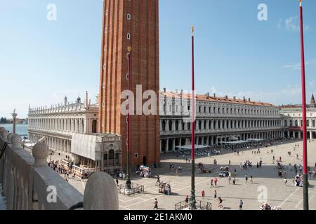 Le Procuratie nuove, elevazione in Piazza San Marco, città di Venezia, Italia, Europa Foto Stock