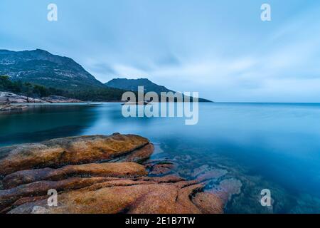 Honeymoon Bay nel Parco Nazionale di Freycinet Foto Stock