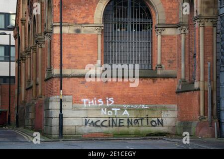 Manchester, Regno Unito. 6 gennaio 2021. Scene nel centro di Manchester quando il paese entra in un terzo blocco nazionale di fronte al Coronavirus. Foto Stock