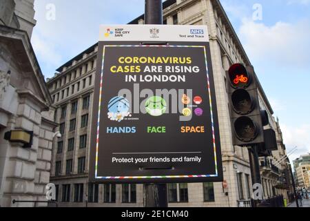 "I casi di coronavirus stanno risanando a Londra", City of London. Foto Stock