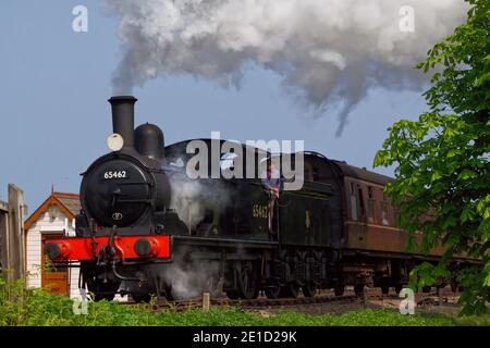 LNER Class J15 (GER Class Y14) 65462 presso la stazione di Weybourne, North Norfolk Railway, Inghilterra., Foto Stock