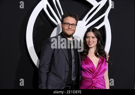 Seth Rogen e Lauren Miller arrivano per la prima "The Green Hornet 3D" al Mann's Chinese Theatre di Los Angeles, CA, USA il 10 gennaio 2011. Foto di Lionel Hahn/ABACAPRESS.COM Foto Stock