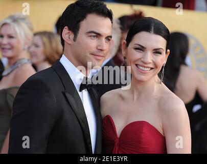 Julianna Margulies e Keith Lieberthal arrivano al 17° Premio annuale degli attori della Gilda (SAG), tenutosi presso il Shrine Exposition Center di Los Angeles, California, USA il 30 gennaio 2011. Foto di Lionel Hahn/ABACAPRESS.COM Foto Stock