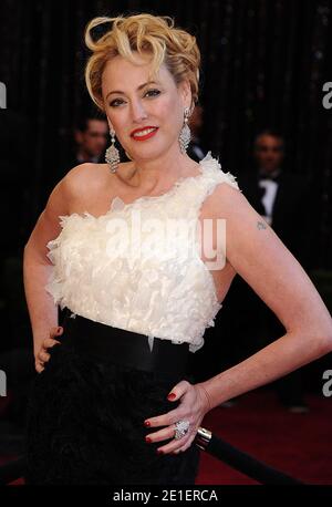 Virginia Madsen arriva all'83° annuale Academy Awards, che si tiene presso il Kodak Theatre di Los Angeles, California, USA il 27 febbraio 2011. Foto di Lionel Hahn/ABACAUSA.COM Foto Stock