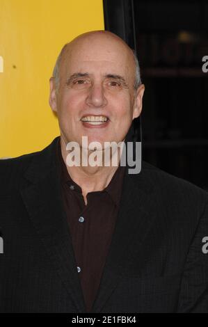 Jeffrey Tambor partecipa alla prima di 'Paul' al Grauman's Chinese Theatre di Hollywood, Los Angeles, CA, USA il 14 marzo 2011. Foto di APEGA/ABACAPRESS.COM Foto Stock