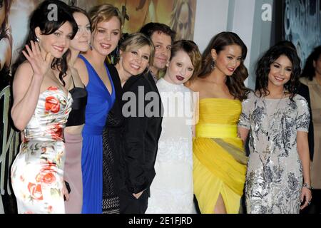 Carla Gugino, Jena Malone, Abbie Cornish, Emily Browning, Jamie Chung e Vanessa Hudgens partecipano alla prima Warner Bros Pictures di 'Sucker Punch' al Chinese Theatre di Los Angeles, 23 marzo 2011. Foto di Lionel Hahn/AbacaUsa.com Foto Stock