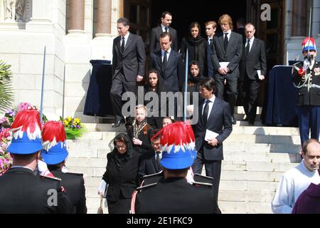 Charlotte, Pierre e Andrea Casiraghi dopo la cerimonia funeraria della principessa Antoinette di Monaco, nella cattedrale di Notre-Dame-Immaculee a Monaco, Principato di Monaco, il 24 marzo 2011. Foto di Franz Chavaroche/piscina/ABACAPRESS.COM Foto Stock