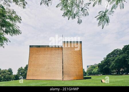 Vista esterna della cappella del memoriale di luce a Xitun, Taichung, Taiwan, nel campus dell'Università di Tunghai da parte dell'architetto I. M. Pei. Foto Stock