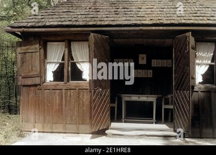 Mozarthäuschen A Salisburgo, Salisburgo, Österreich, 1957. Casa di Mozart a Salisburgo, Salisburgo, Austria, 1957. Foto Stock