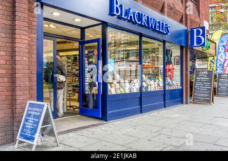 Blackwell's Bookshop a Charing Cross Road, Londra. Foto Stock