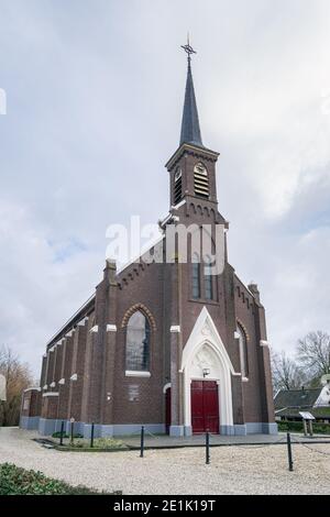 Vecchia chiesa picturesee nel piccolo villaggio di Meije in La parte occidentale dell'Olanda Foto Stock