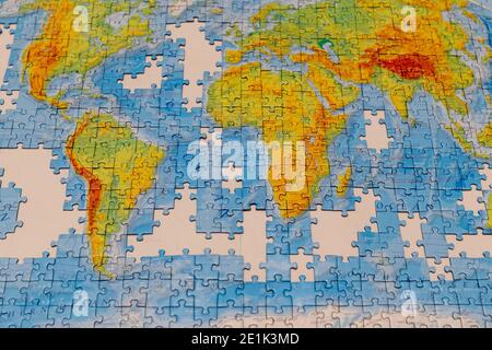 Puzzle della mappa del mondo. Sfondo turistico Foto Stock