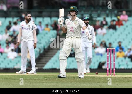 Sydney, Australia. 8 gennaio 2021; Sydney Cricket Ground, Sydney, New South Wales, Australia; International Test Cricket, Third Test Day Two, Australia contro India; Steve Smith of Australia Credit: Action Plus Sports Images/Alamy Live News Foto Stock