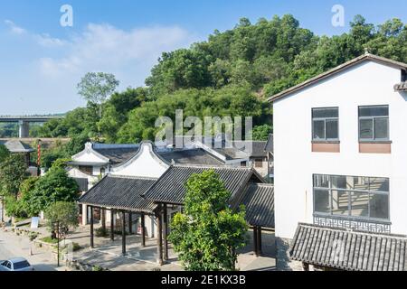 Vecchi edifici cinesi tradizionali al Villaggio di Gankeng Hakka a Shenzhen, Cina Foto Stock