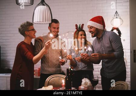 Festa degli amici di Natale. Natale scintilla. Foto Stock