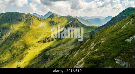 Valtellina (IT), veduta aerea della valle del Bomino sopra Morbegno Foto Stock