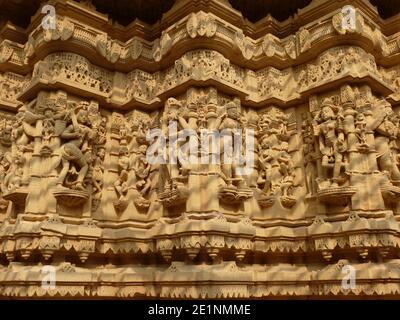 Incredibile bellezza: jain tempio all'interno del forte Jaisalmer Foto Stock