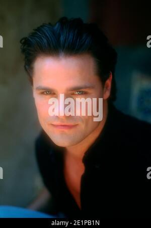 Los Angeles, California, USA 30 aprile 1996 (esclusivo) l'attore Dylan Neal si pone ad un tiro di foto il 30 aprile 1996 a Los Angeles, California, USA. Foto di Barry King/Alamy Stock foto Foto Stock