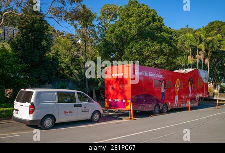 centro di donazione di sangue mobile camion fuori dal centro civico tweed shire a murwillumbah nel nuovo nord del galles del sud, australia Foto Stock