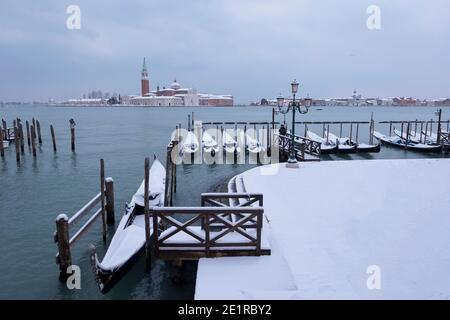 Bacino di San Marco rivestito di neve, Venezia Italia Foto Stock