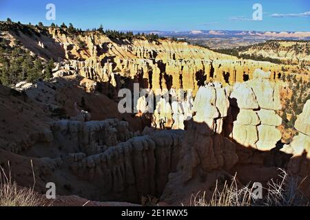 Bryce Canyon nello Utah. Uno dei parchi nazionali più belli del mondo. Foto Stock