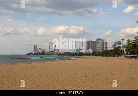 Pattaya District Chonburi Thailandia Asia la spiaggia del centro di Pattaya Foto Stock