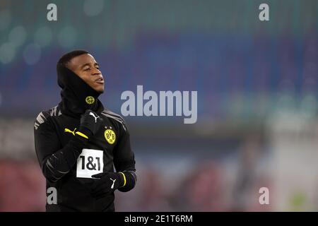 Lipsia, Germania. 09 gennaio 2021. Calcio: Bundesliga, RB Leipzig - Borussia Dortmund, Matchday 15 alla Red Bull Arena. Youssoufa Moukoko di Dortmund entra nello stadio. Credit: Jan Woitas/dpa/dpa-Zentralbild/dpa/Alamy Live News Foto Stock