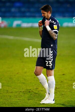 Southend, Regno Unito. 09 gennaio 2021. SOUTHEND, INGHILTERRA - GENNAIO 09: Greg Halford di Southend United ottiene la Red Card durante la Sky Bet League due tra Southend United e Barrow FC al Roots Hall Stadium, Southend, Regno Unito il 09 Gennaio 2021 Credit: Action Foto Sport/Alamy Live News Foto Stock