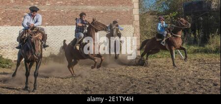 Gara di partenza argentina Gauchos Foto Stock