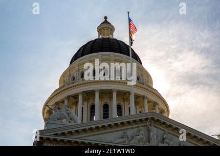 Sacramento, California, Stati Uniti. 14 Marzo 2017. Il Capitol Dome. Il Campidoglio della California è la sede del governo della California, situato a Sacramento, la capitale della California. L'edificio ospita le camere del Parlamento di Stato della California, composte dall'Assemblea di Stato della California e dal Senato di Stato della California, insieme all'ufficio del Governatore della California. Credit: Ruaridh Stewart/ZUMA Wire/Alamy Live News Foto Stock