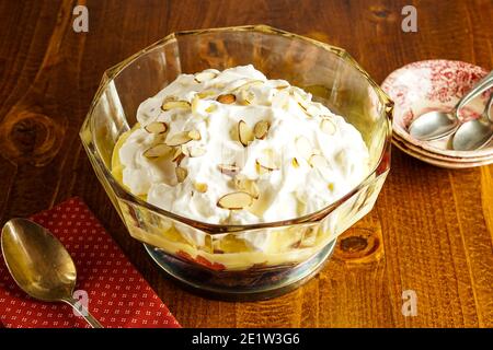 Trifle fatto con oroscata di sangue Foto Stock
