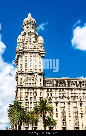 Salvo Palace, un punto di riferimento di Montevideo in Uruguay Foto Stock