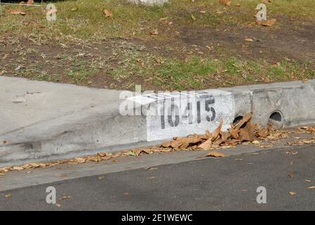 Studio City California, USA 9 gennaio 2021 UNA visione generale dell'atmosfera di ex residenza/casa dell'attore Joe Mantegna al 10415 Sarah Street il 9 gennaio 2021 a Studio City, California, USA. Foto di Barry King/Alamy Stock foto Foto Stock