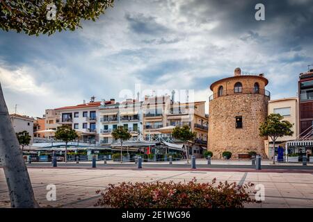 Cambrils è una città costiera nei pressi di Salou, in provincia di Tarragona, Catalogna. Foto Stock