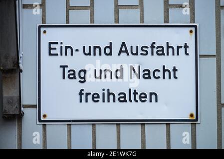 Einfahrt, Schild, Suelzburgstrasse, Suelz, Koeln, Nordrhein-Westfalen, Deutschland Foto Stock