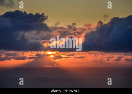 Sonnenuntergang, Meer, Madeira, Portogallo Foto Stock