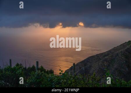 Sonnenuntergang, Kueste bei Faja da Ovelha, Meer, Madeira, Portogallo Foto Stock