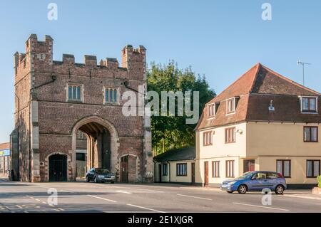 Il King's Lynn South Gates fu originariamente costruito nel 14 ° secolo, e ricostruito a metà del 15 ° secolo. Foto Stock