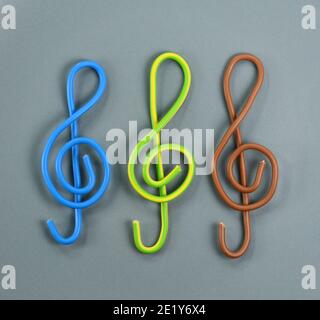 G pulisce in filo elettrico isolato. Treble clef. Foto Stock