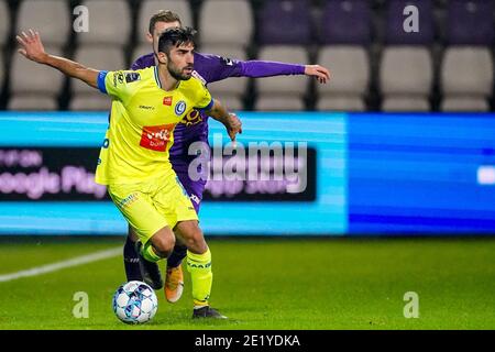 ANTWERPEN, BELGIO - GENNAIO 10: Pierre Bourdin di Beerschot V.A., Tom Pietermaat di Beerschot V.A. durante la Pro League match tra Beerschot VA e KAA Gent a Kiel Sporthal il 10 gennaio 2021 ad Anversa, Belgio (Foto di Jeroen Meuwsen/BSR AgencyOrange PicturesAlamy Live News) Foto Stock